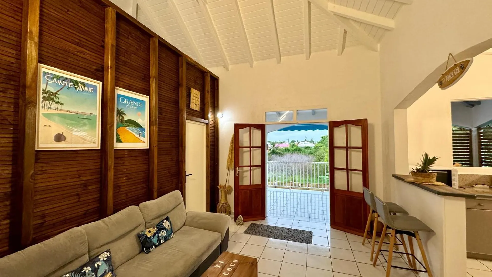 Ti-Coco Lodge - Calme Spacieux Vue Nature Proche Commerces Plages Sainte-Anne  Ferienhaus