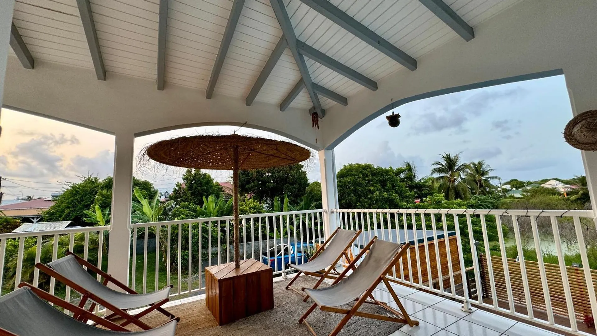 Ti-Coco Lodge - Calme Spacieux Vue Nature Proche Commerces Plages Sainte-Anne  Ferienhaus Sainte-Anne (Grande-Terre)