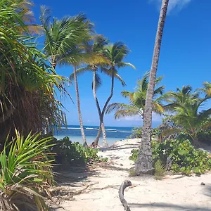 Les Cases Durivage Vfc Sainte-Anne (Grande-Terre)
